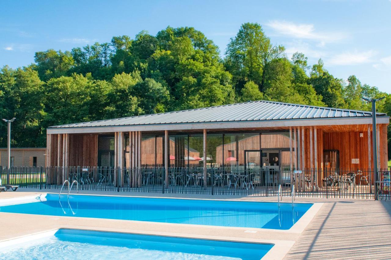 Village De Vacances Les Lambrilles La Bastide-de-Serou ภายนอก รูปภาพ