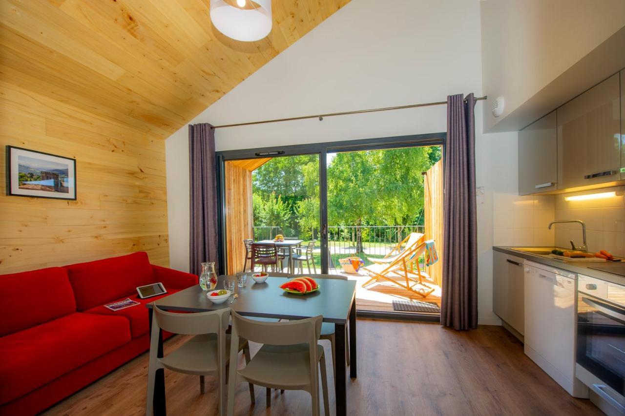 Village De Vacances Les Lambrilles La Bastide-de-Serou ภายนอก รูปภาพ